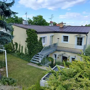 U Letiste Kněževes